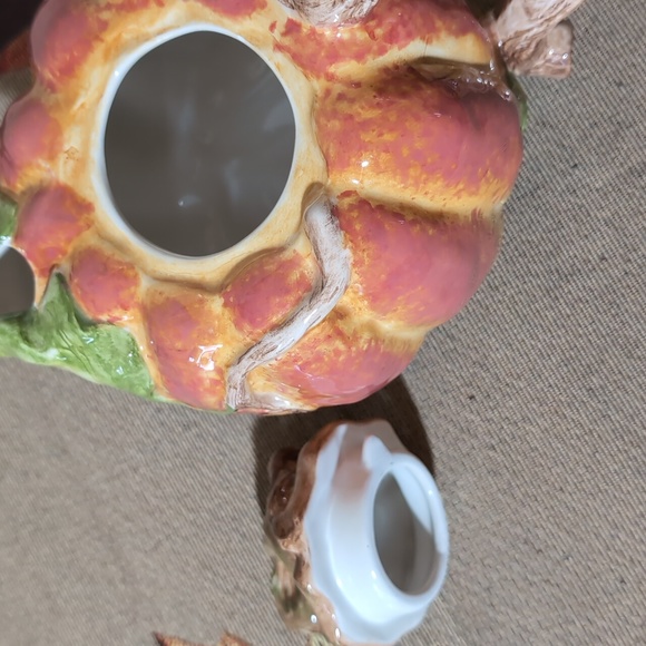 Ceramic Pumpkin Teapot - Picture 5 of 7